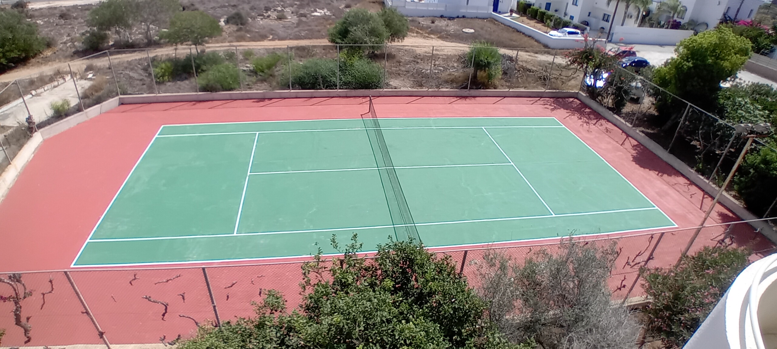 Hotel tennis court
